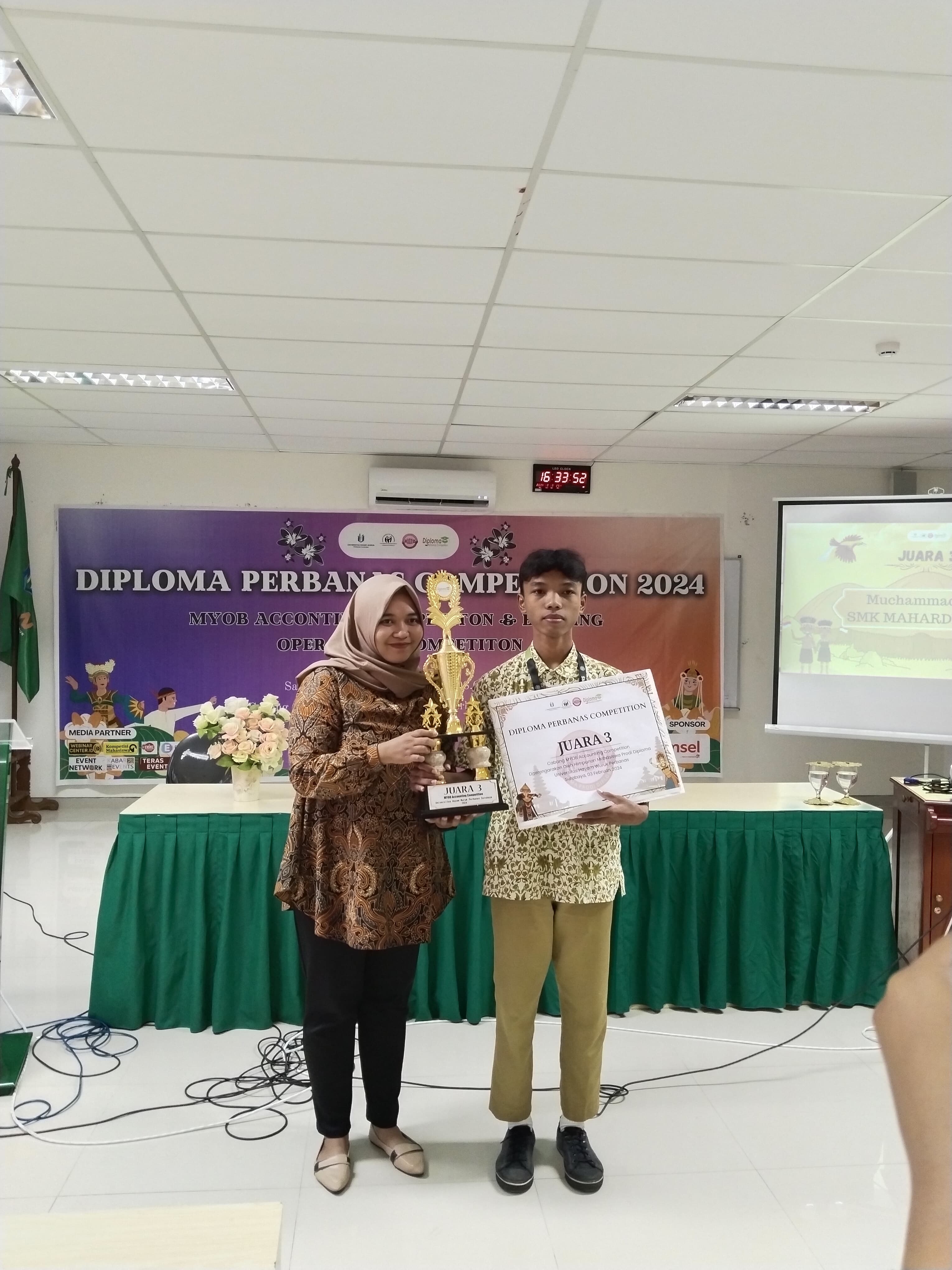 Juara 3 Diploma Perbanas Competition